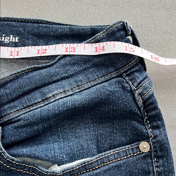 Signature by Levi Strauss Curvy Straight Leg Jeans in Dark Blue Wash Size 12 - Picture 14 of 15